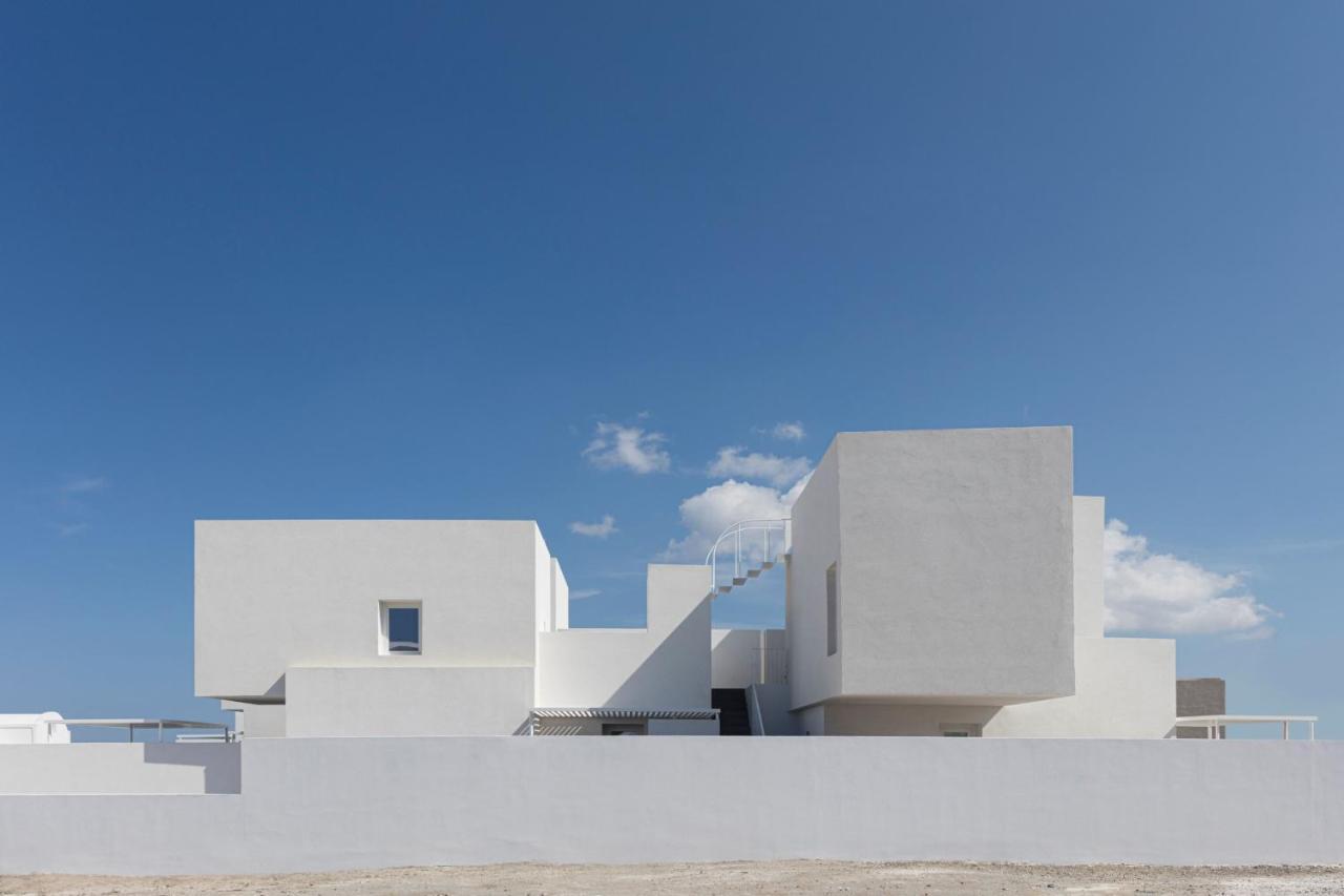 Neo Hotel Fira (Santorini)
